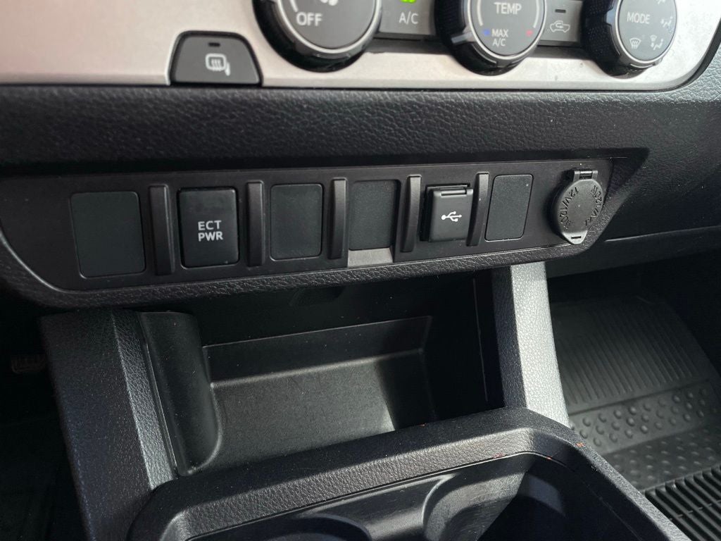 2022 Toyota Tacoma SR