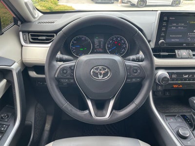 2021 Toyota RAV4 Hybrid XLE Premium
