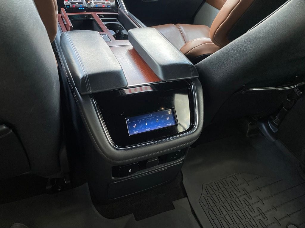 2023 Lincoln Navigator L Reserve