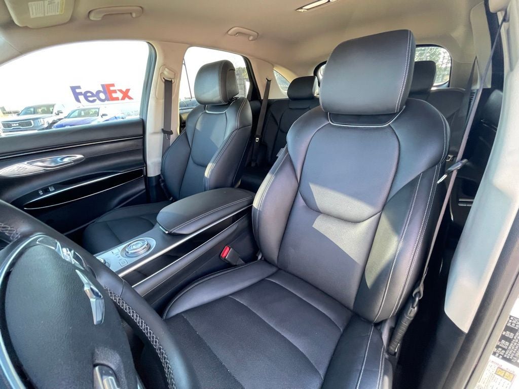 2025 Genesis GV70 2.5T