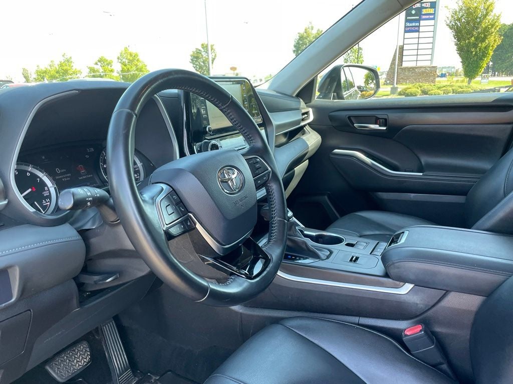 2021 Toyota Highlander XLE