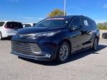 2021 Toyota Sienna XLE 8 Passenger