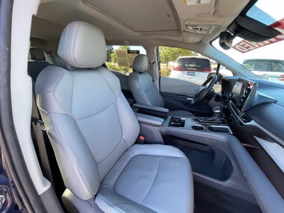 2021 Toyota Sienna XLE 8 Passenger