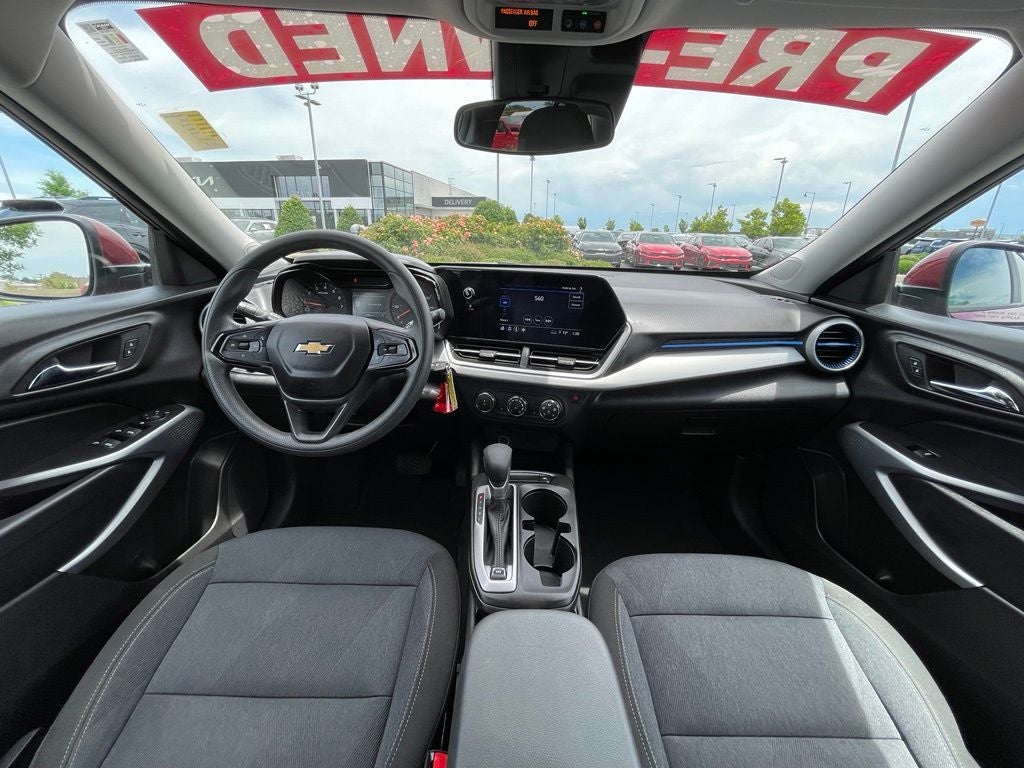 2025 Chevrolet Trax LS
