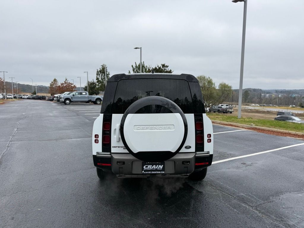 2023 Land Rover Defender 130 X-Dynamic SE