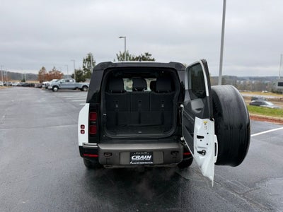 2023 Land Rover Defender 130 X-Dynamic SE