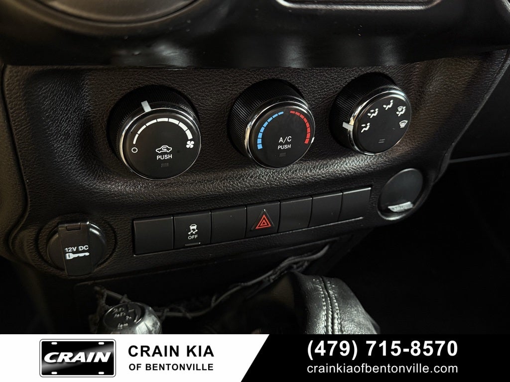 2013 Jeep Wrangler Sport - 4WD