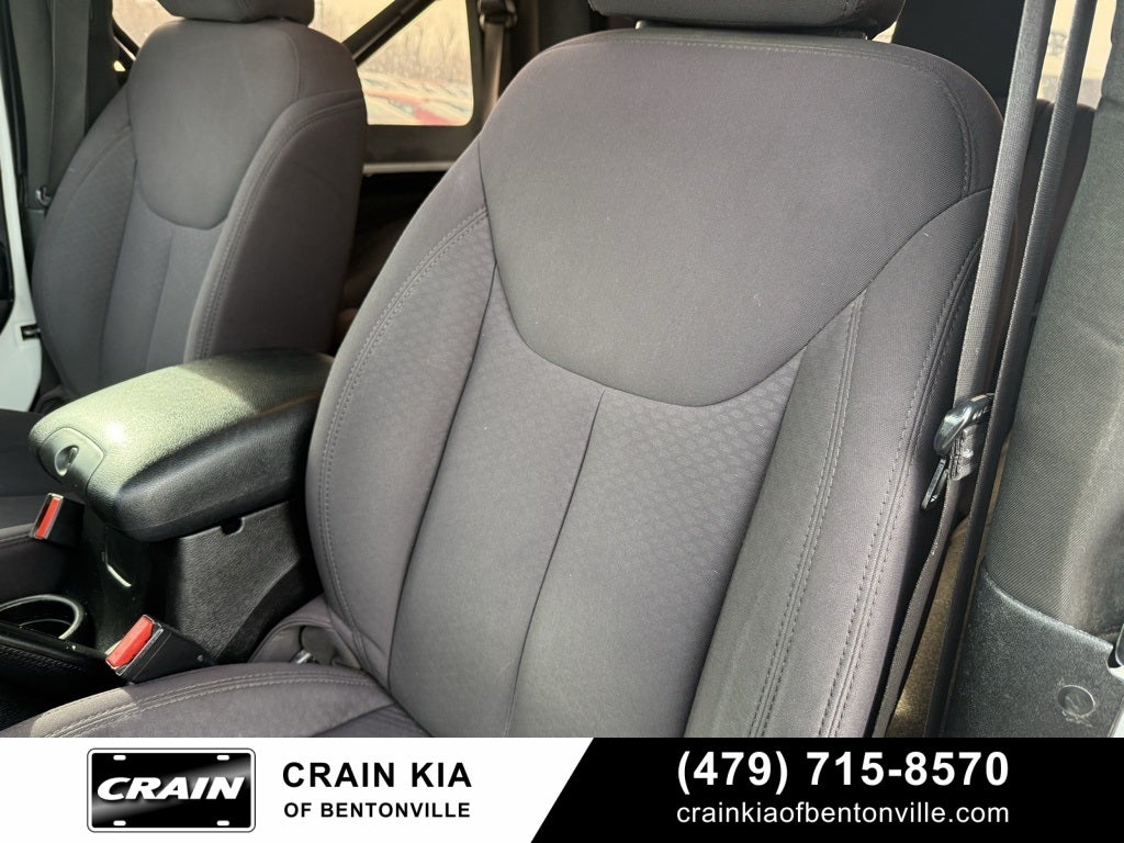 2013 Jeep Wrangler Sport - 4WD