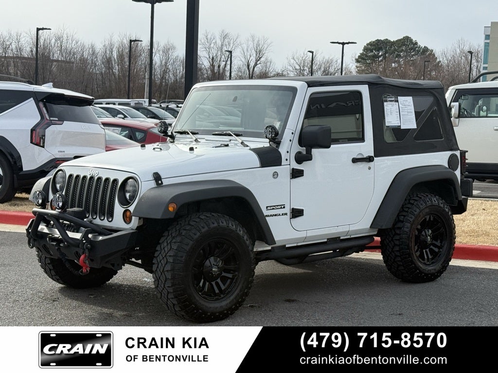 2013 Jeep Wrangler Sport - 4WD