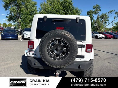 2013 Jeep Wrangler Unlimited Sahara - 4WD / CLEAN CARFAX / ONE OWNER