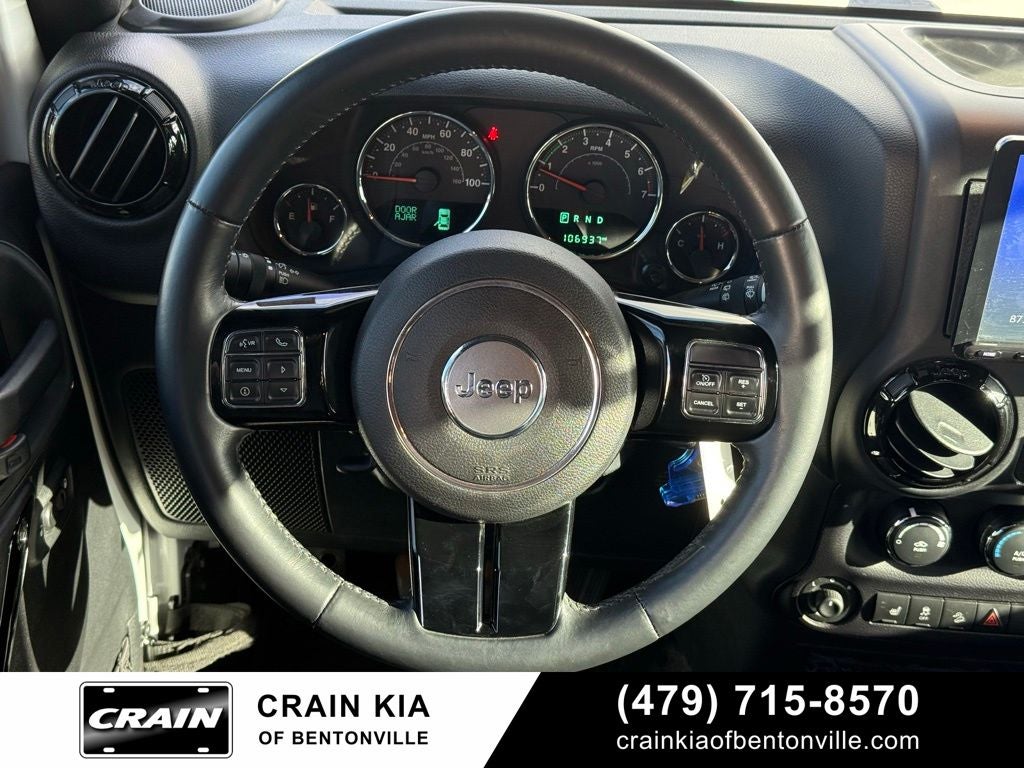 2015 Jeep Wrangler Unlimited Sahara Altitude - 4WD / CLEAN CARFAX / LIFT / WHEELS / TIRES