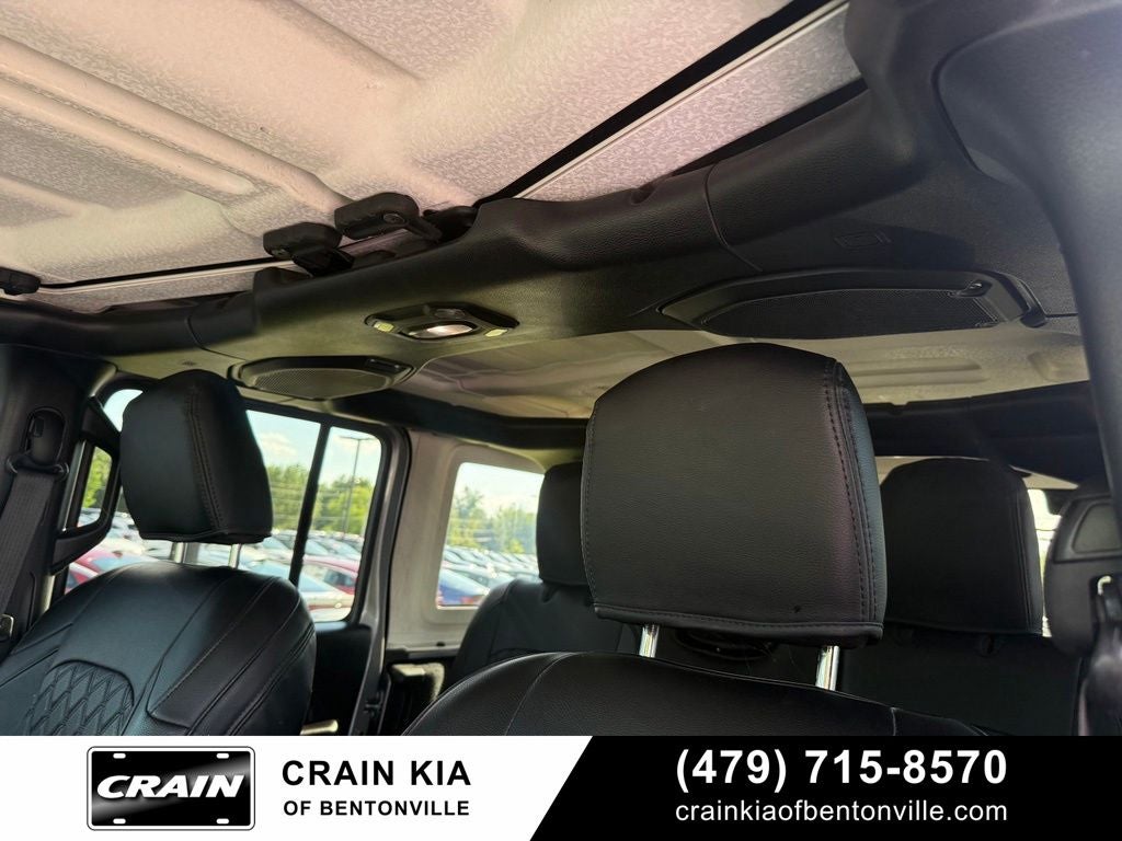 2018 Jeep Wrangler Unlimited Sport - 4WD / CLEAN CARFAX / LIFTED!