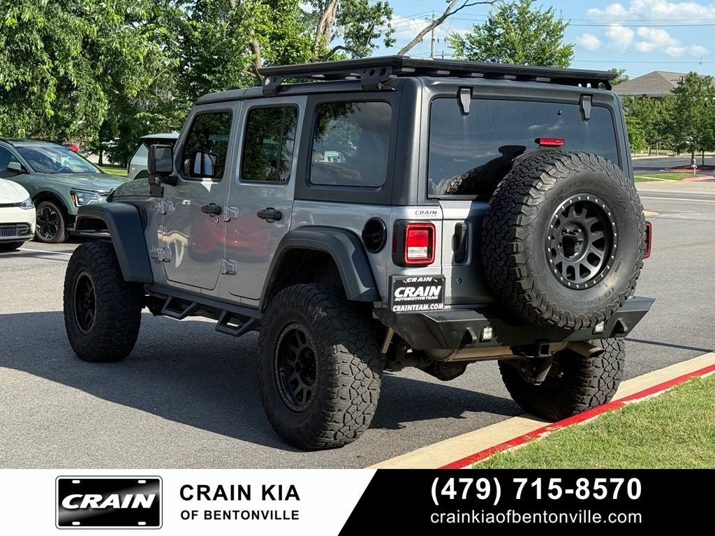 2018 Jeep Wrangler Unlimited Sport - 4WD / CLEAN CARFAX / LIFTED!