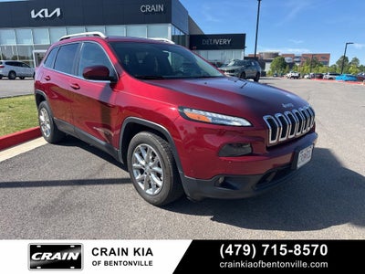 2016 Jeep Cherokee Latitude - CLEAN CARFAX