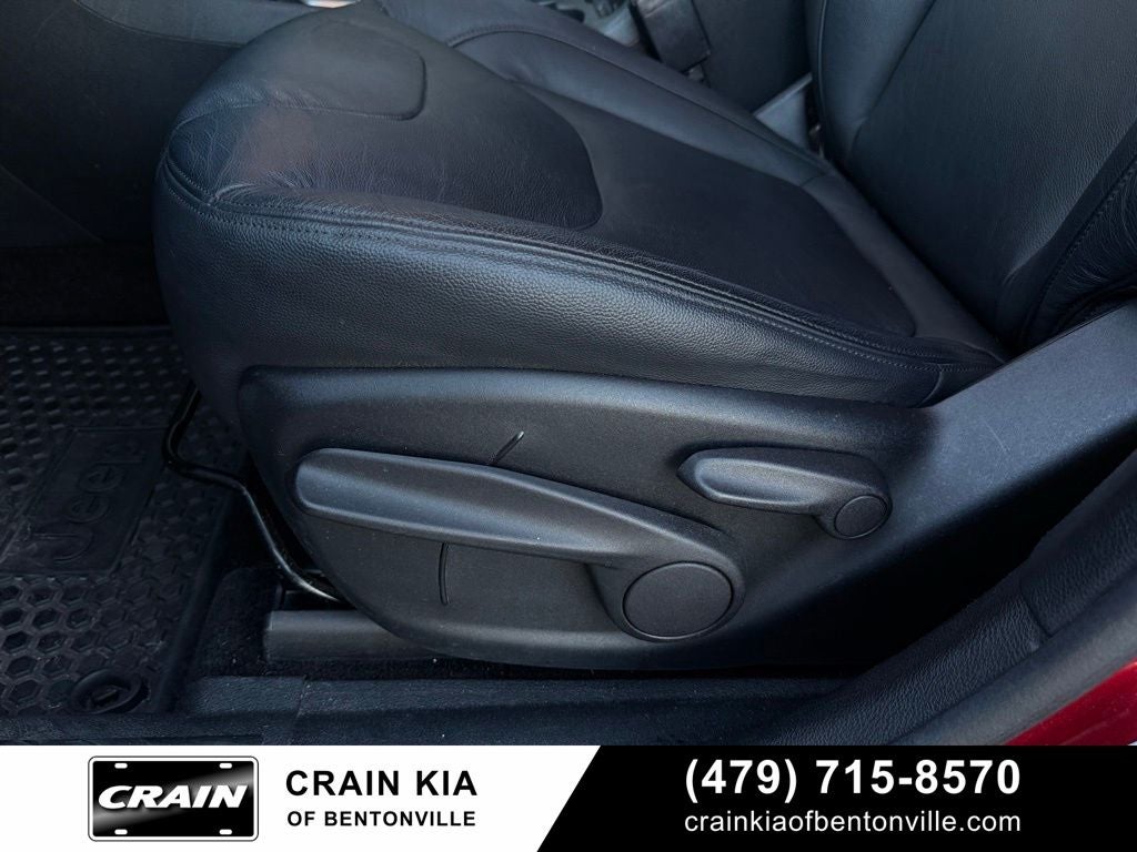 2016 Jeep Cherokee Latitude - CLEAN CARFAX