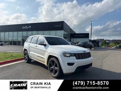 2018 Jeep Grand Cherokee Altitude - 4WD / SUNROOF