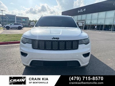 2018 Jeep Grand Cherokee Altitude - 4WD / SUNROOF