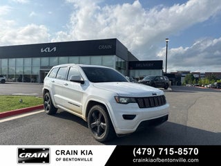 2018 Jeep Grand Cherokee Altitude - 4WD / SUNROOF