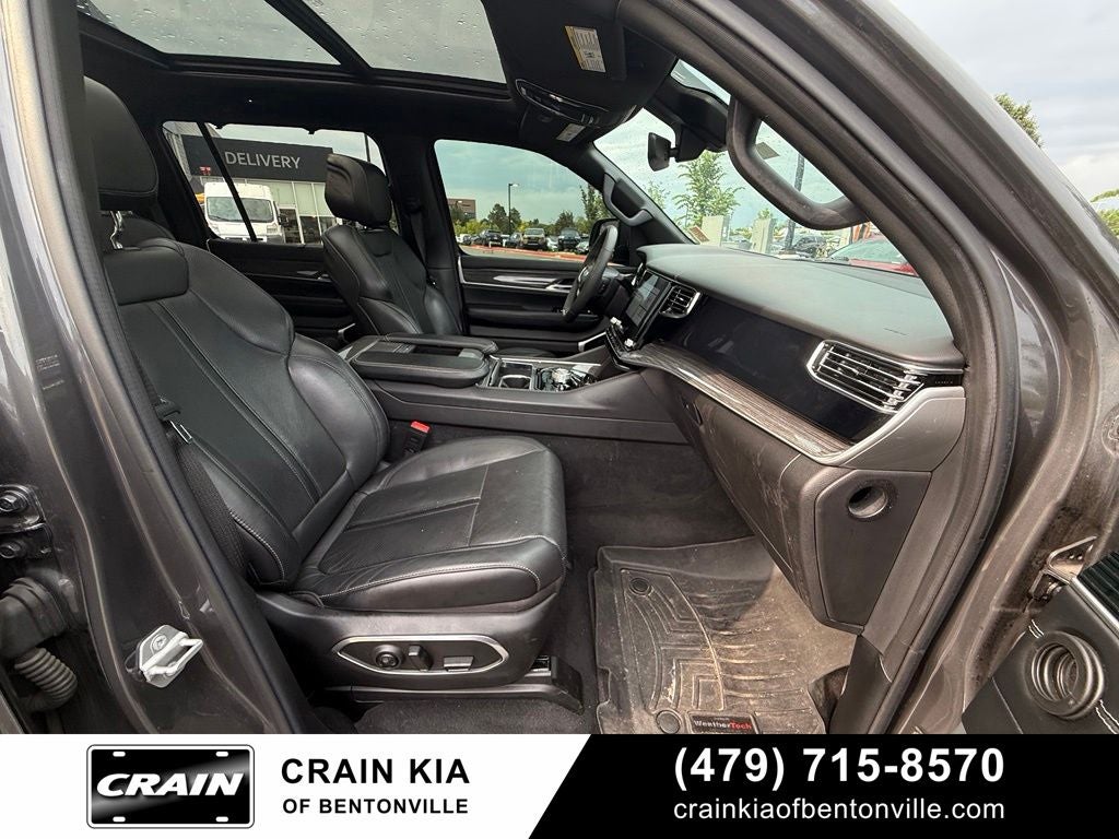 2022 Jeep Wagoneer Series III - 4WD / CLEAN CARFAX / PANORAMIC SUNROOF
