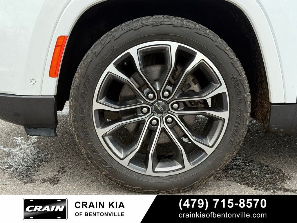 2022 Jeep Grand Wagoneer Series III - 4WD / PANORAMIC SUNROOF / CLEAN CARFAX