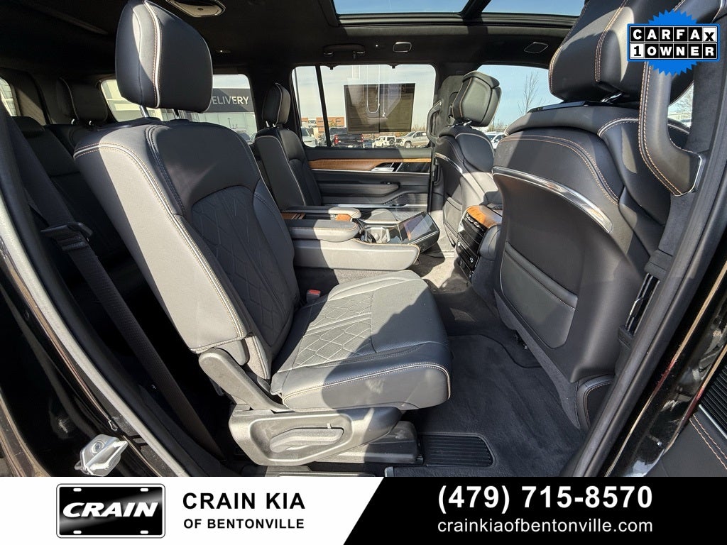 2022 Jeep Grand Wagoneer Series III - 4WD / PANORAMIC SUNROOF / ONE OWNER