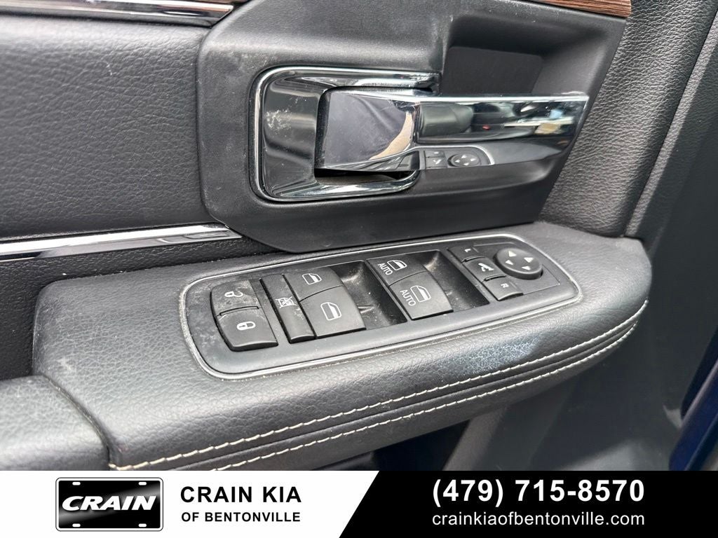 2016 RAM 1500 Laramie - 4WD / CLEAN CARFAX / ONE OWNER