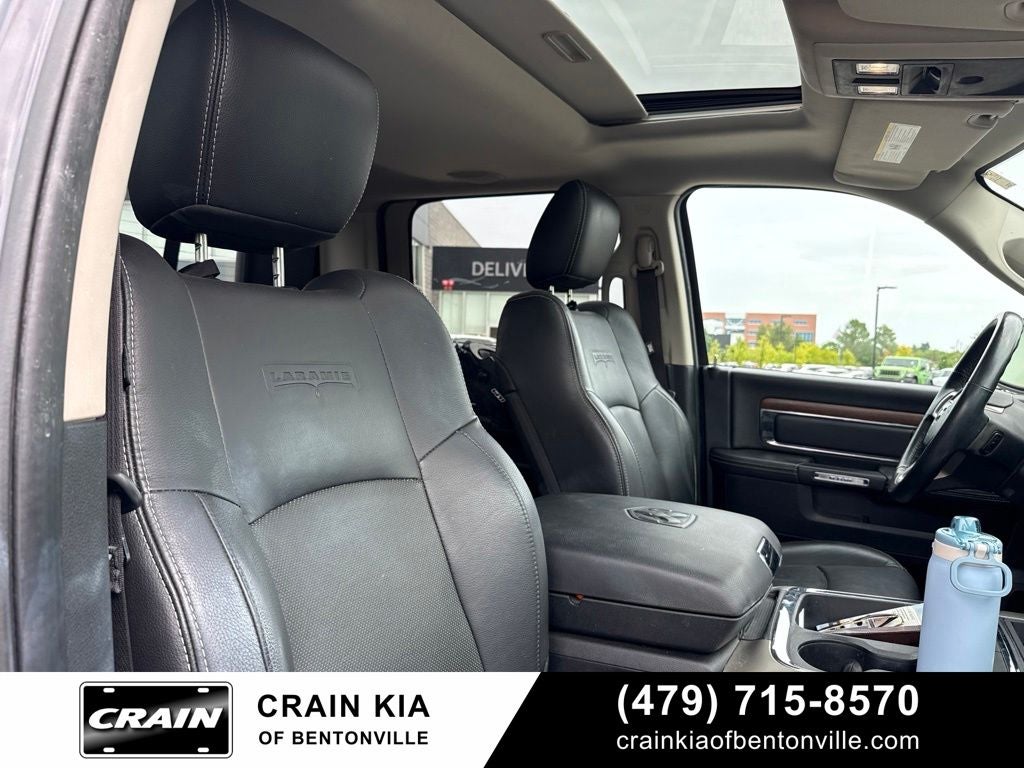 2016 RAM 1500 Laramie - 4WD / CLEAN CARFAX / ONE OWNER