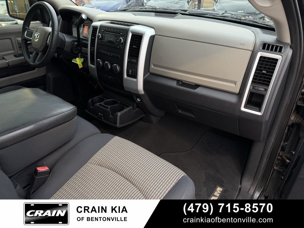 2009 Dodge Ram 1500 SLT - CLEAN CARFAX / GOOD MILES
