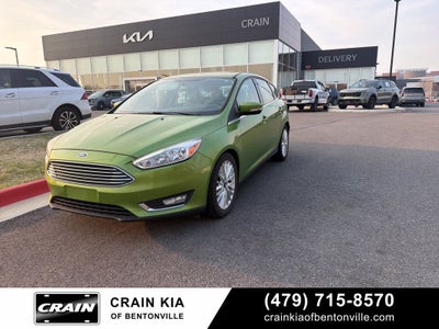 2018 Ford Focus Titanium - SUNROOF / CLEAN CARFAX / LOW MILES!
