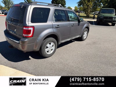 2009 Ford Escape XLT - CLEAN CARFAX / ONE OWNER