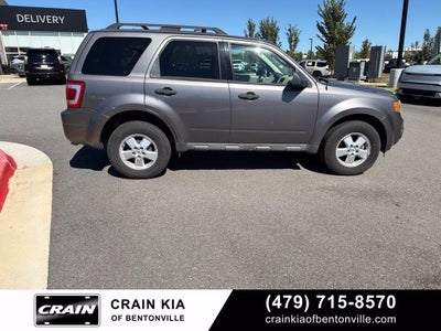 2009 Ford Escape XLT - CLEAN CARFAX / ONE OWNER
