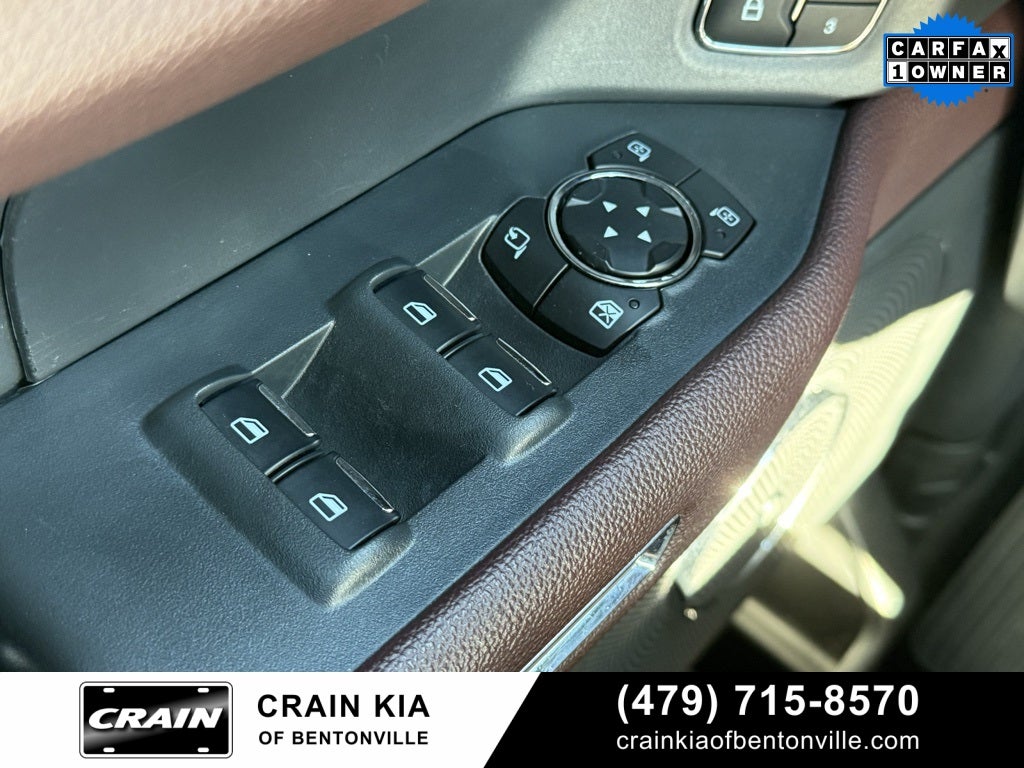 2024 Ford Expedition Limited - 4WD / PANORAMIC SUNROOF / CLEAN CARFAX / 1 OWNER