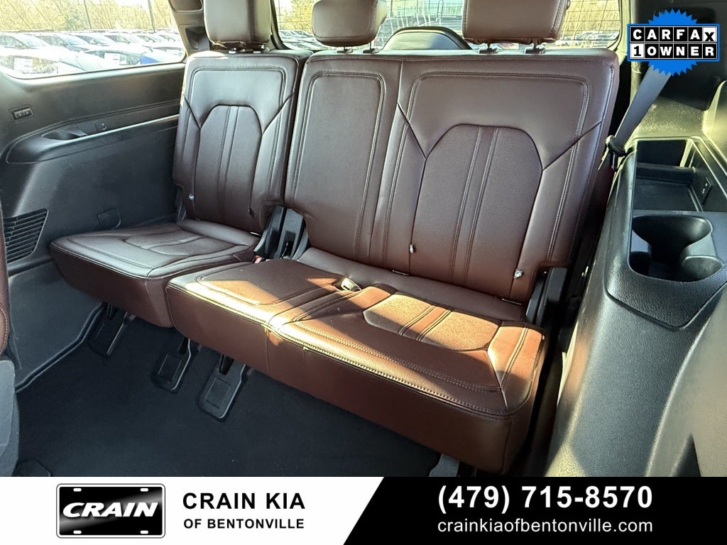 2024 Ford Expedition Limited - 4WD / PANORAMIC SUNROOF / CLEAN CARFAX / 1 OWNER