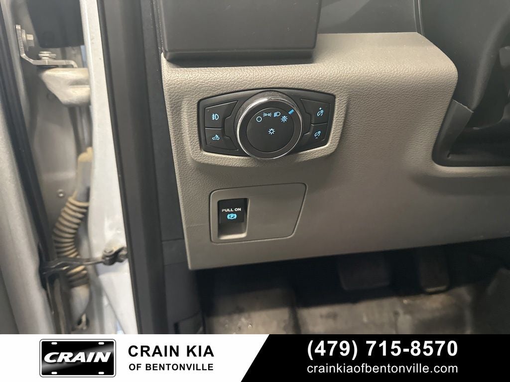 2017 Ford F-150 XLT - 4WD / LOW MILES! / CLEAN CARFAX