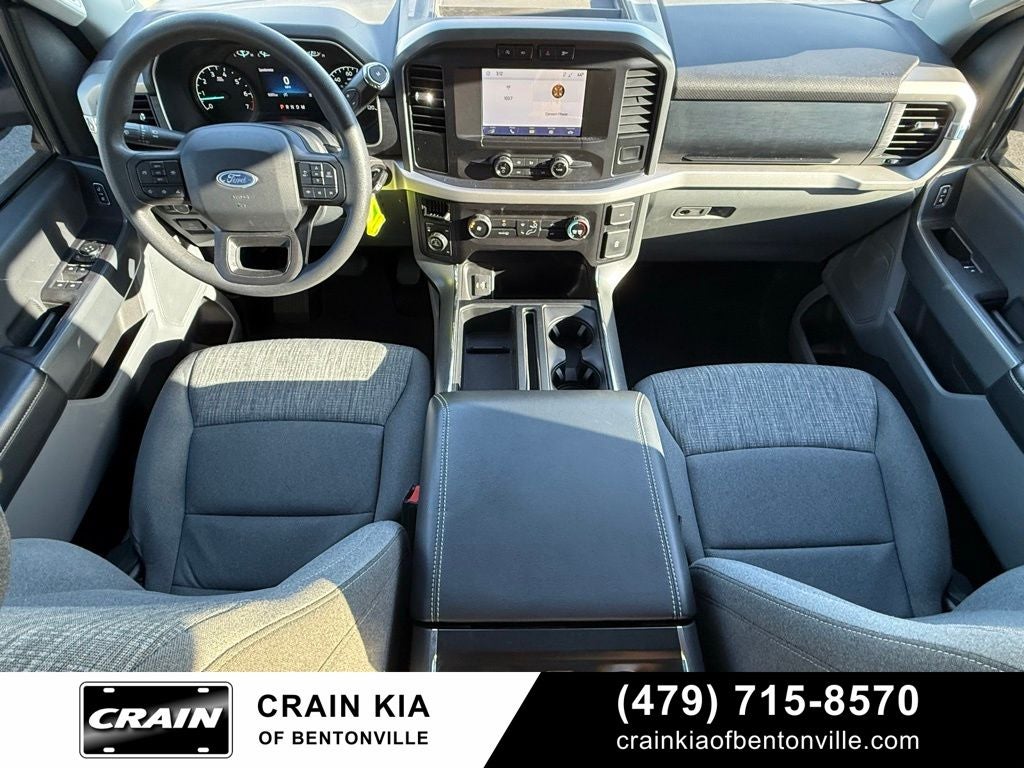 2021 Ford F-150 XLT - 4WD / CLEAN CARFAX