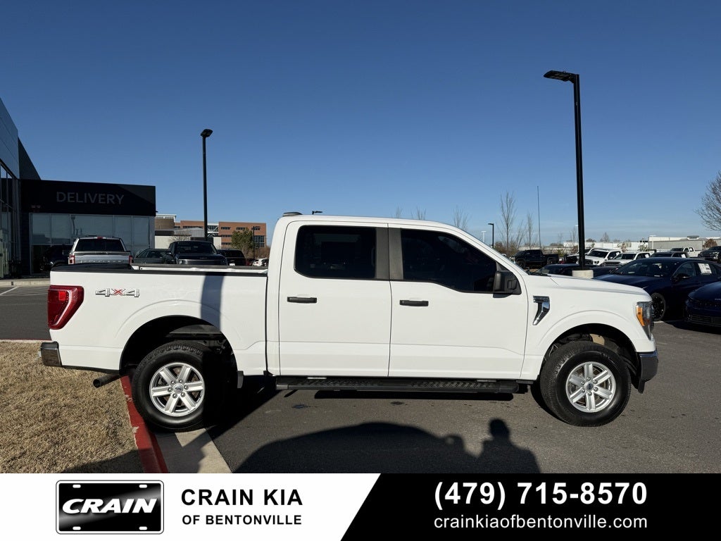 2021 Ford F-150 XLT - 4WD / CLEAN CARFAX