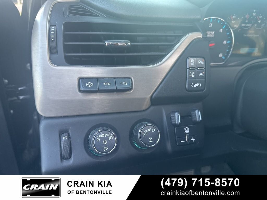 2017 GMC Yukon Denali - 4WD / ONE OWNER / SUNROOF