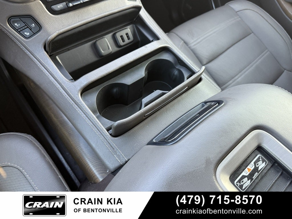 2018 GMC Yukon Denali Ultimate - 4WD / SUNROOF / CLEAN CARFAX