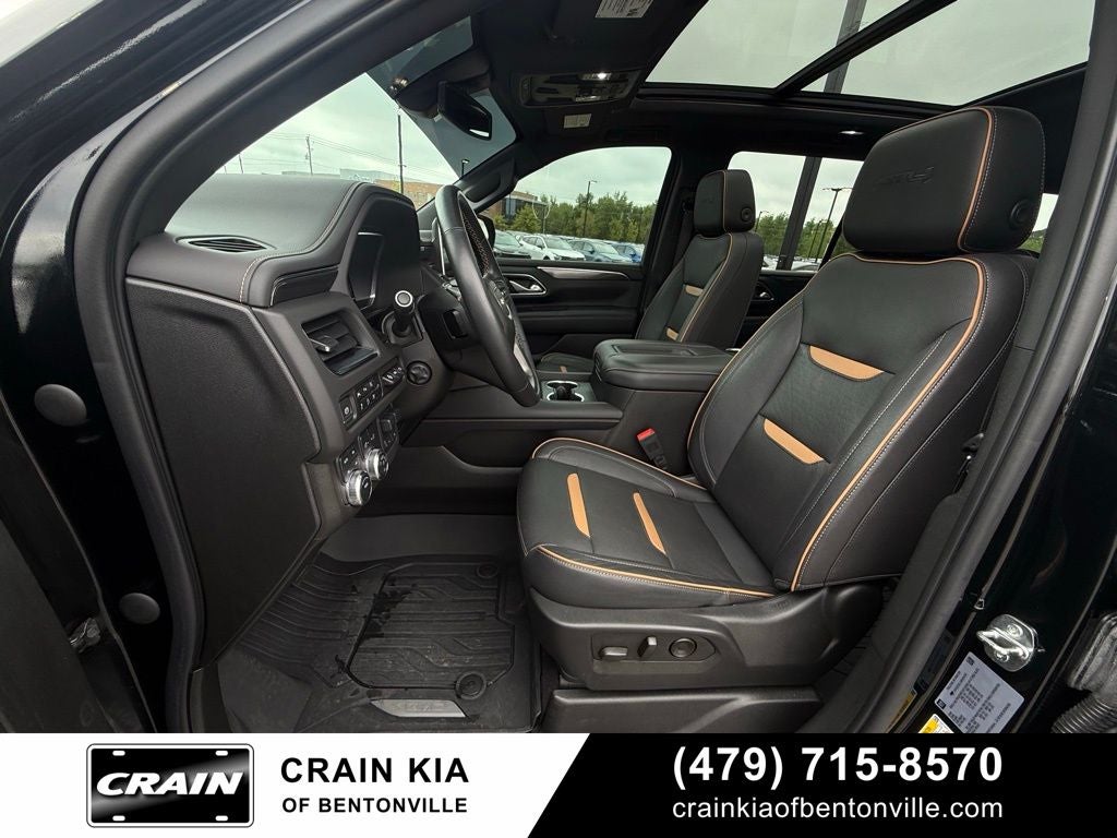 2022 GMC Yukon AT4 - 4WD / PANORAMIC SUNROOF / CLEAN CARFAX