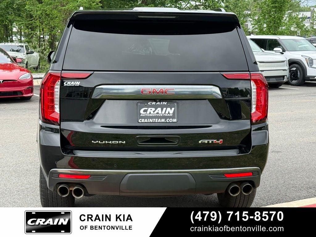 2022 GMC Yukon AT4 - 4WD / PANORAMIC SUNROOF / CLEAN CARFAX