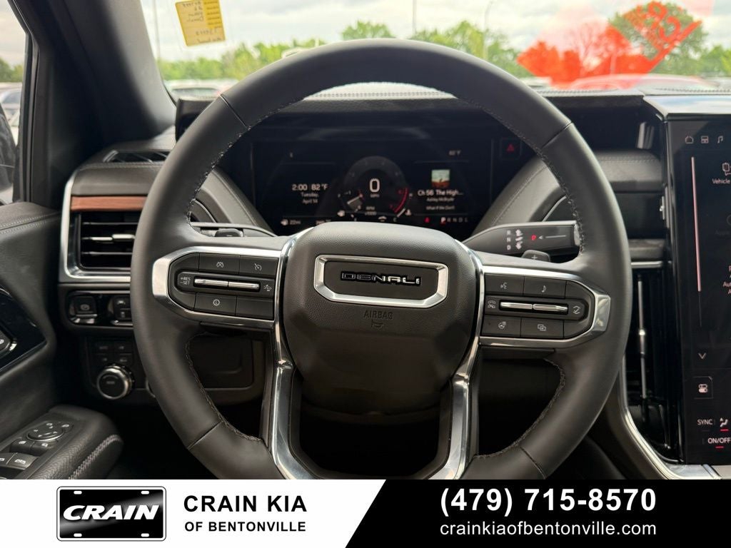 2026 GMC Yukon Denali - 4WD / PANORAMIC SUNROOF / CLEAN CARFAX