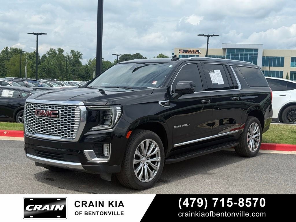 2022 GMC Yukon XL Denali - 4WD / CLEAN CARFAX