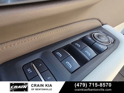 2024 GMC Yukon XL Denali - 4WD / PANORAMIC SUNROOF / ONE OWNER