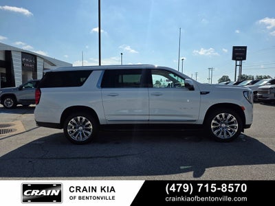 2024 GMC Yukon XL Denali - 4WD / PANORAMIC SUNROOF / ONE OWNER