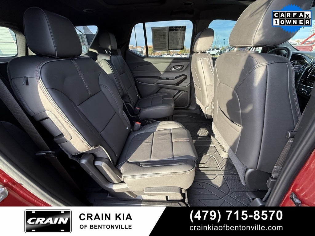 2023 Chevrolet Traverse RS - AWD / DUAL SUNROOF / CLEAN CARFAX / ONE OWNER