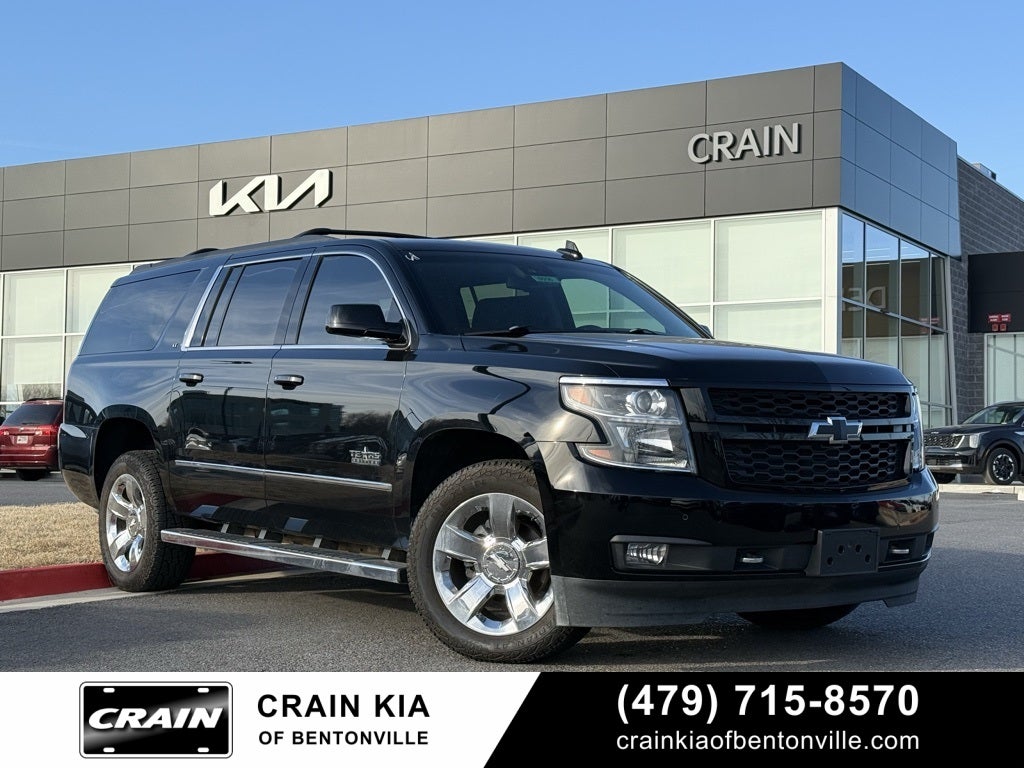 2019 Chevrolet Suburban LT - 4WD / SUNROOF / CLEAN CARFAX