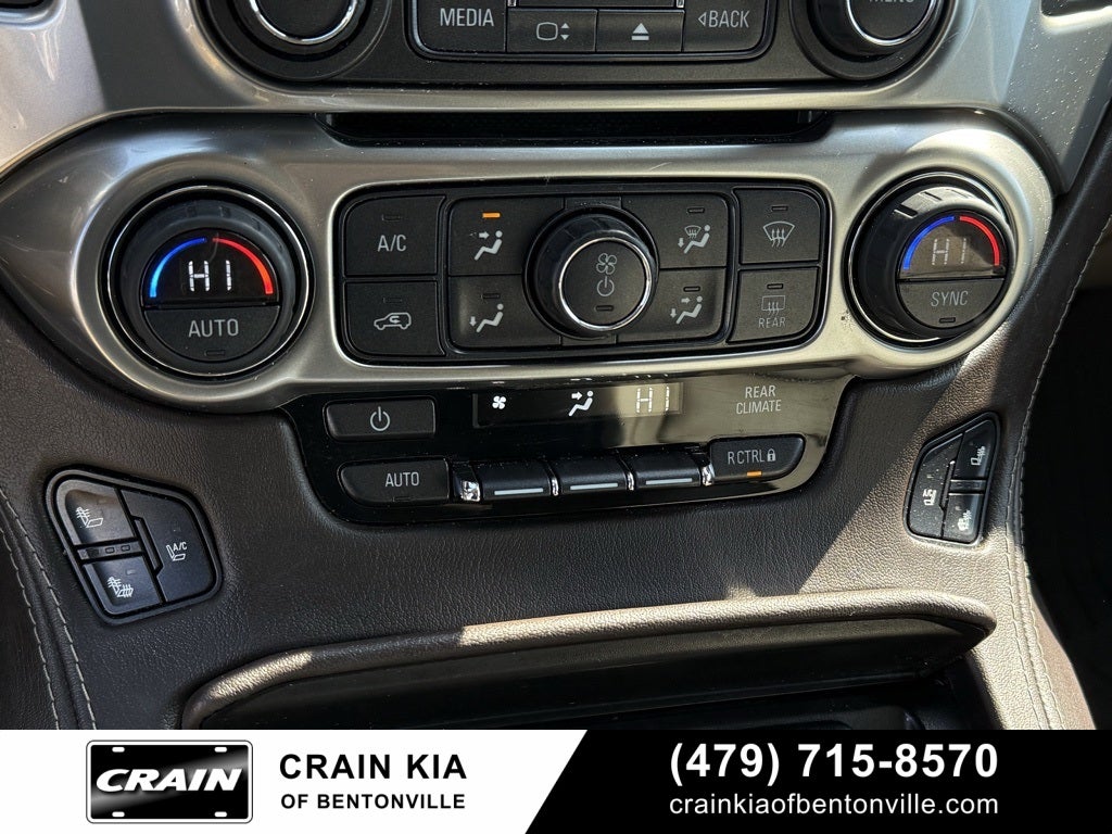 2015 Chevrolet Suburban LTZ - 4WD / SUNROOF / DVD / CLEAN CARFAX