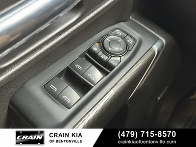 2023 GMC Sierra 2500HD AT4 - 4WD / SUNROOF / CLEAN CARFAX