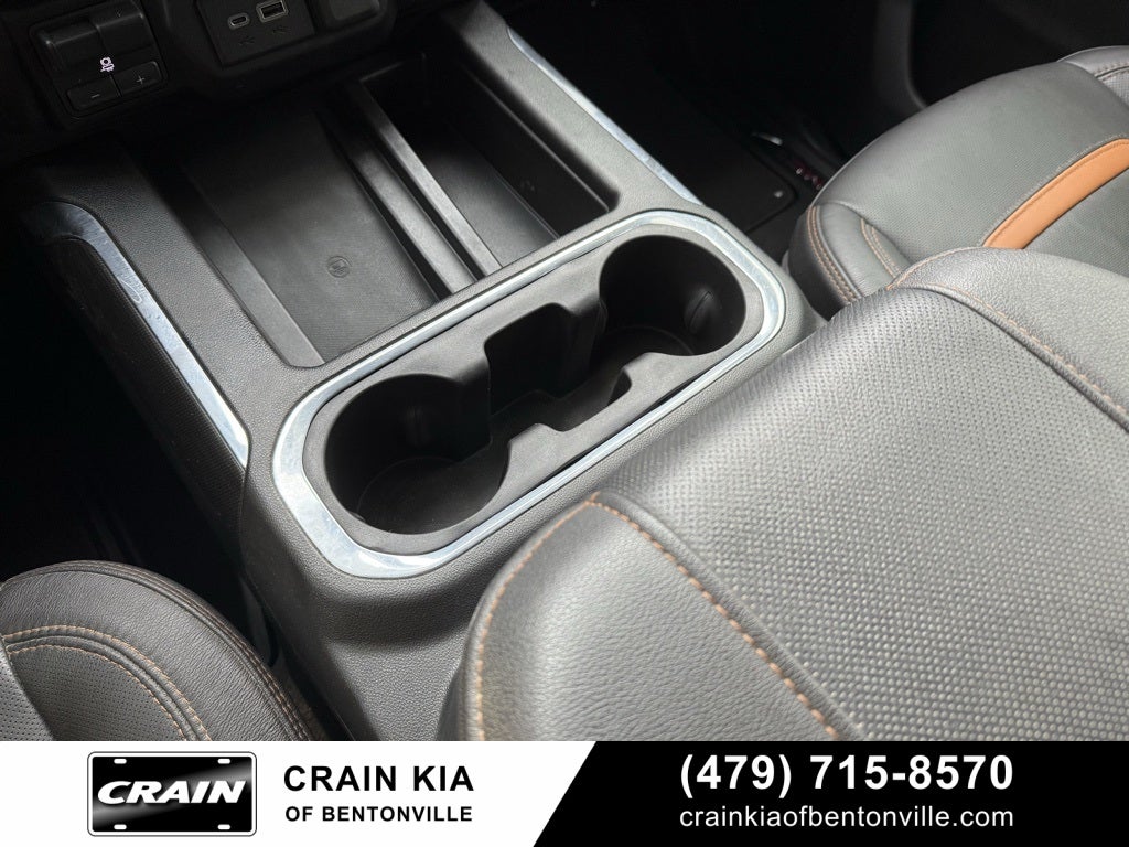 2023 GMC Sierra 2500HD AT4 - 4WD / SUNROOF / CLEAN CARFAX