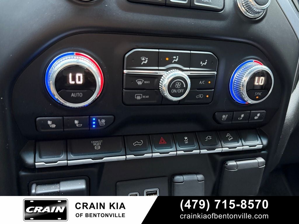 2020 GMC Sierra 3500HD SLT - 4WD / CLEAN CARFAX